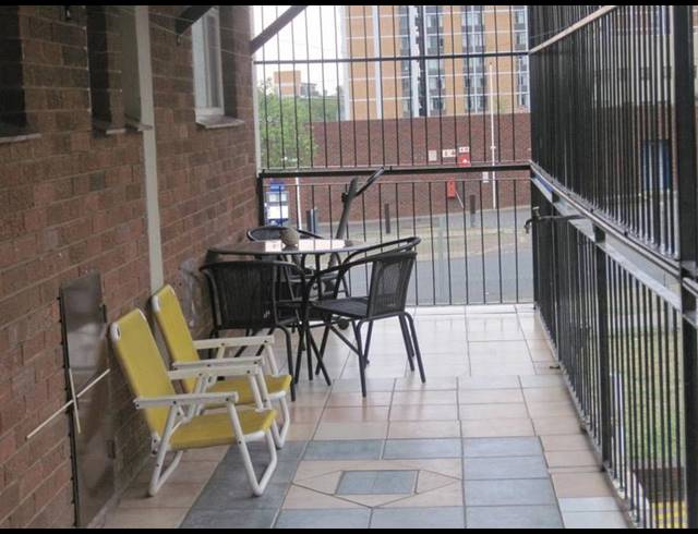 3 BEDROOM APARTMENT FOR SALE IN KWAGGASRAND